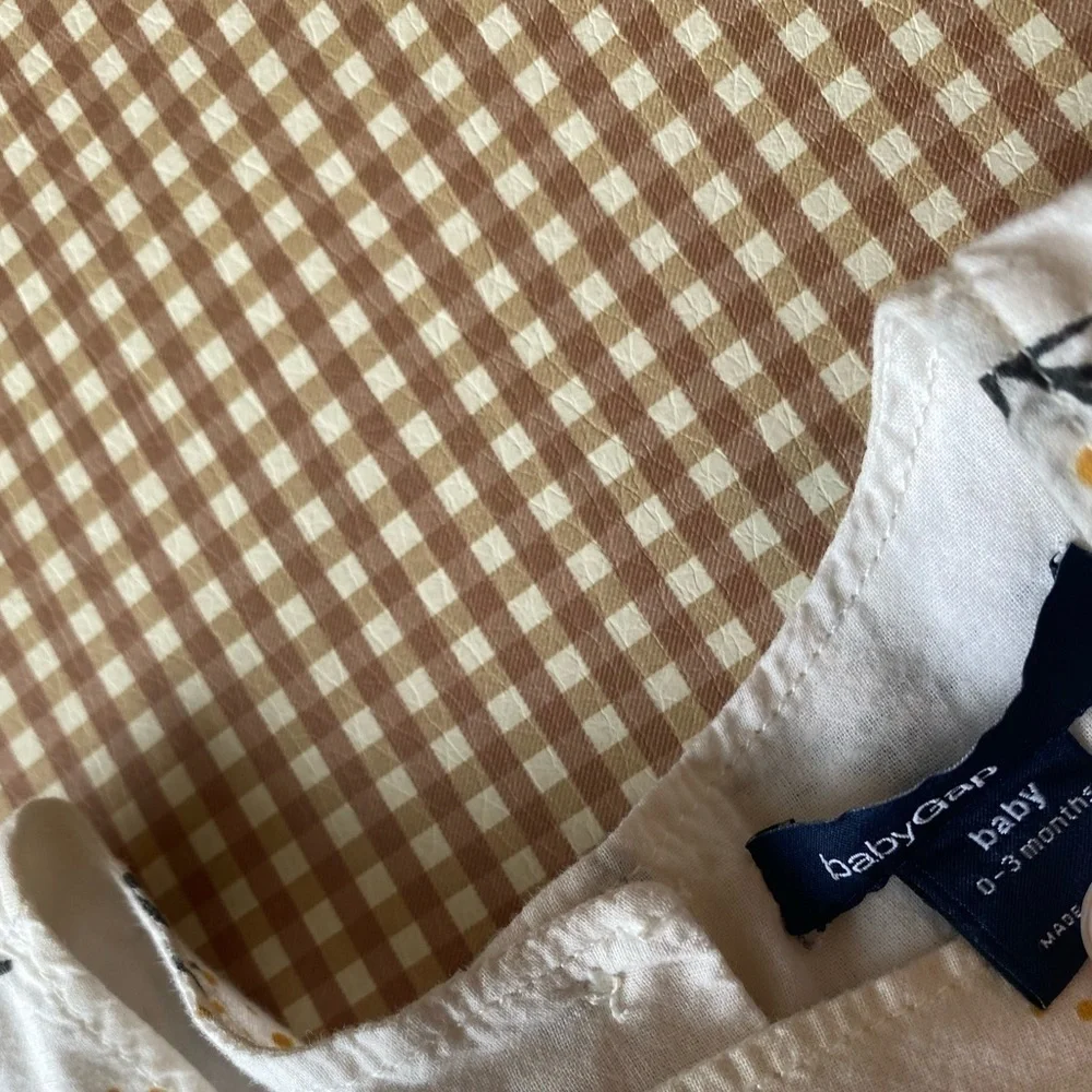 Gap baby squirrel print long sleeve tunic top. 0-3 Months‎